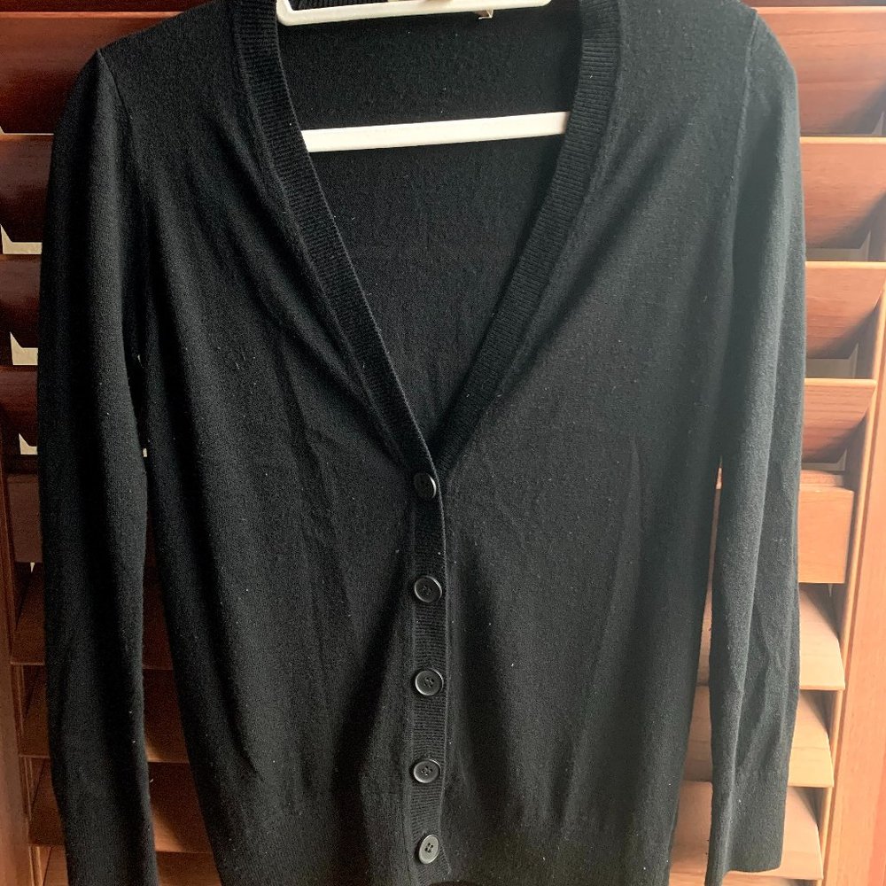 Black Loft Boyfriend V-neck Cardigan - XSP